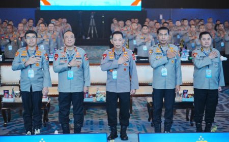 Korlantas Polri Tampilkan ETLE Mobile Handeld di Pameran Kampung Hukum 2026   