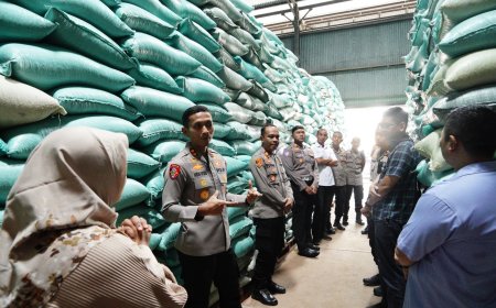 Kapolres Ponorogo Pastikan Keamanan dan Ketersediaan Pangan di Gudang Bulog Cukup   