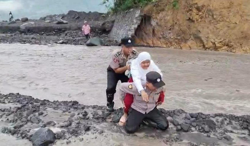 Momen Haru, Polisi Lumajang Selamatkan Siswa SD dari Lahar Dingin