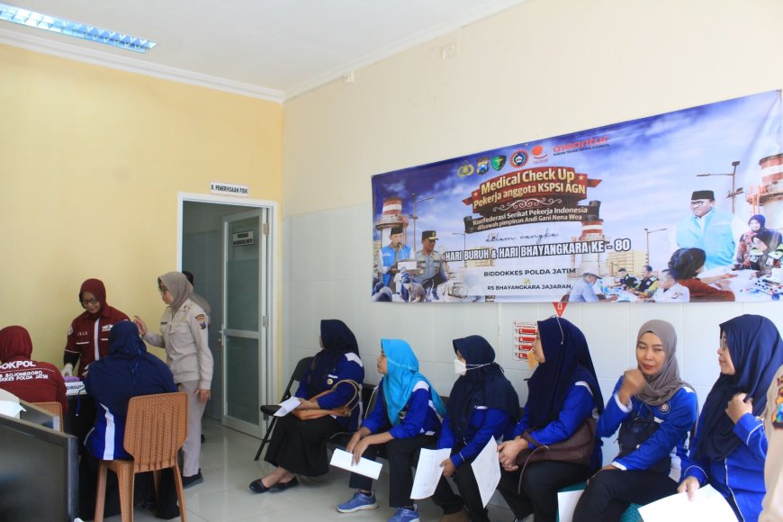 Polres Bojonegoro Hadirkan Pelayanan Kesehatan untuk Buruh